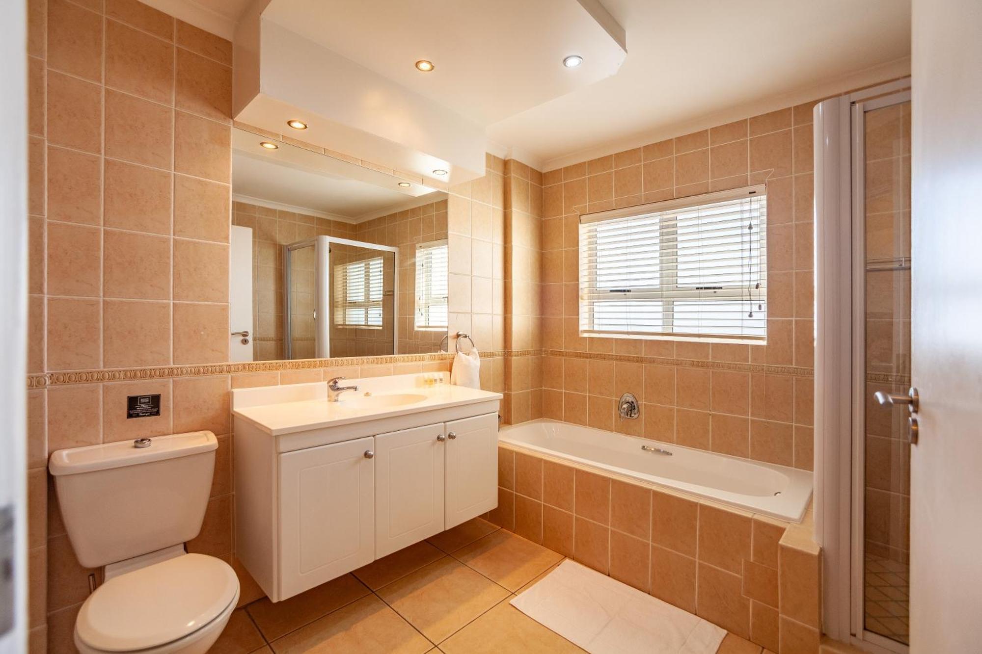 Luxury Ocean View Beachfront 2 Bed Apartment -206 The Waves, Blouberg, Cape Town Bloubergstrand Exteriér fotografie